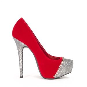 💥NEW MARK DOWN💥 NWT Sexy 👠’s